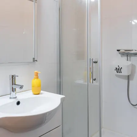 Guestready - Yazdah Flat 3 * Porto