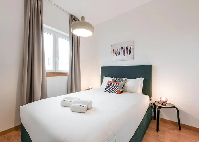 Guestready - Yazdah Flat 3 ポルト